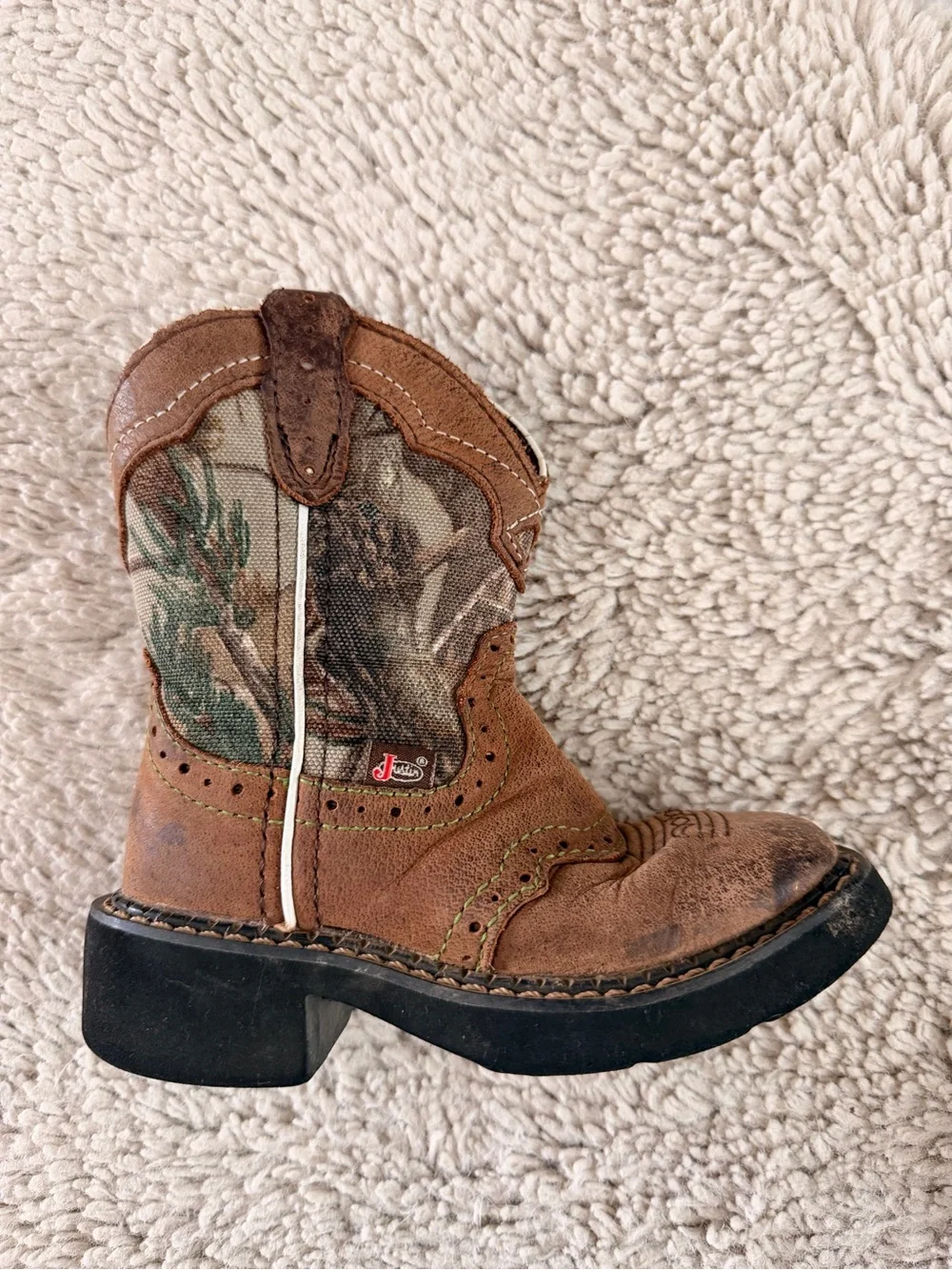Justin Boots durable brown